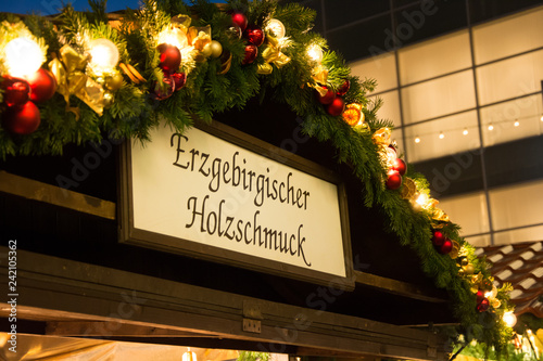 Weihnachtsmarkt Bude Erzgebirge photo