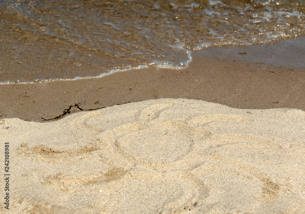 Botschaft im Sand - Sonne Botschaft im Sand - Sonne