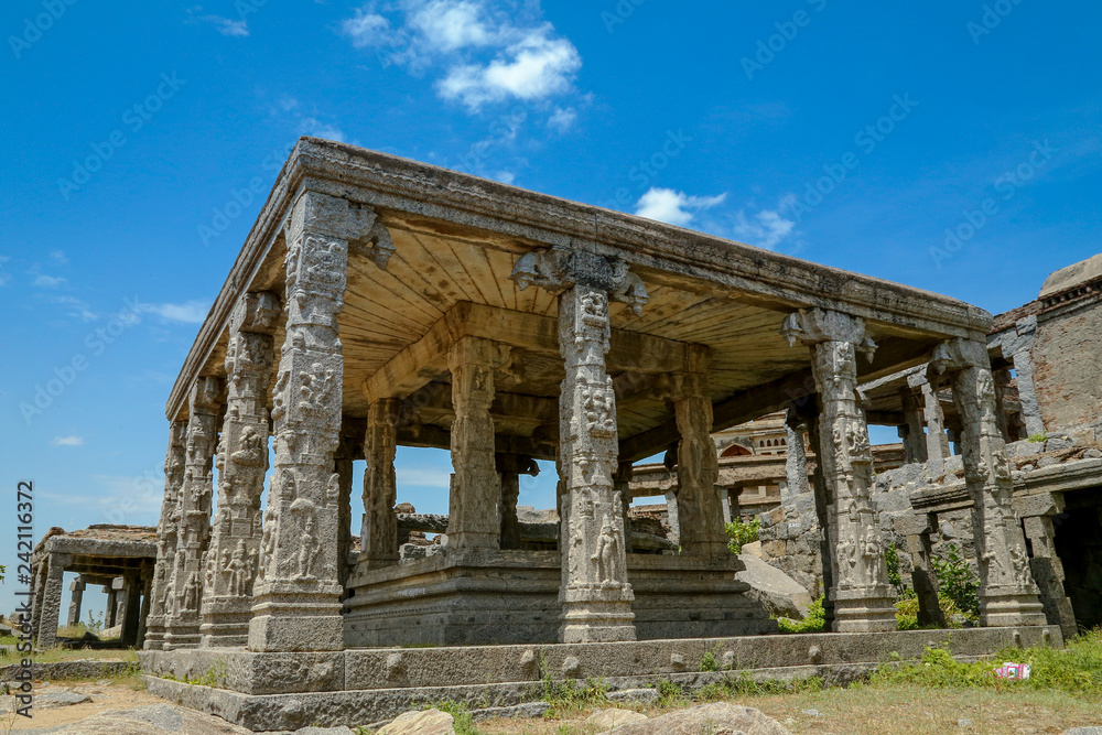 Fototapeta premium Old sculpture in Tamil Nadu, India