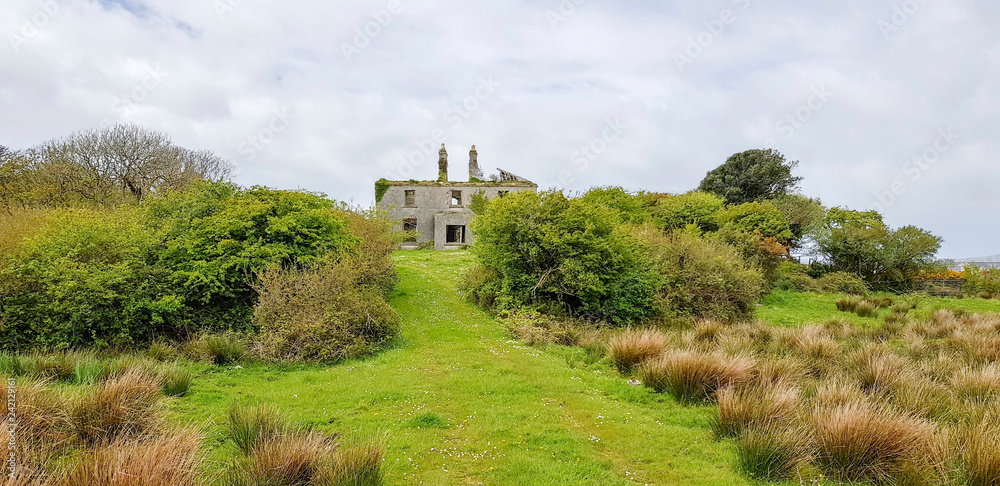 house ruin in Ireland