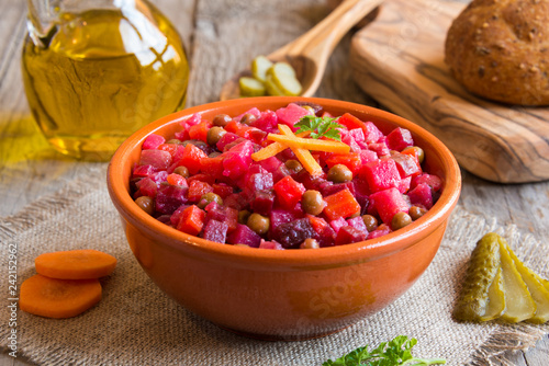 Vegetable salad with beetroot