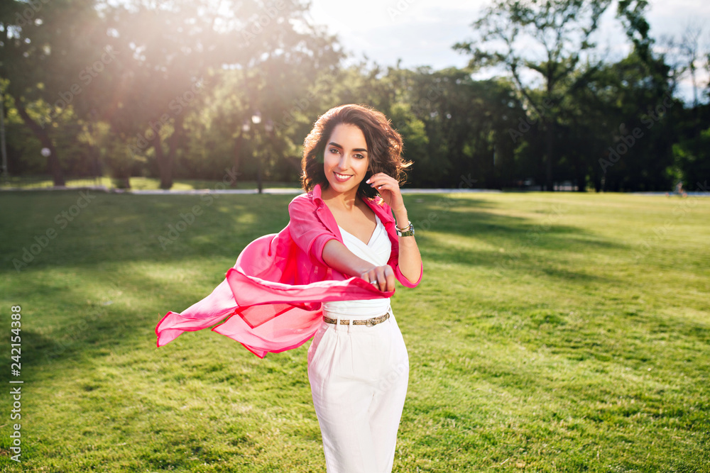 What are you wearing today?. Джон суини картины. What is he wearing картинки. What is he wearing картинки. African american lady radio station host.