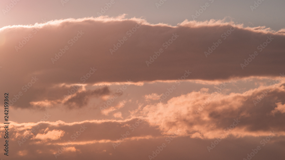 Obraz premium chmury słońca