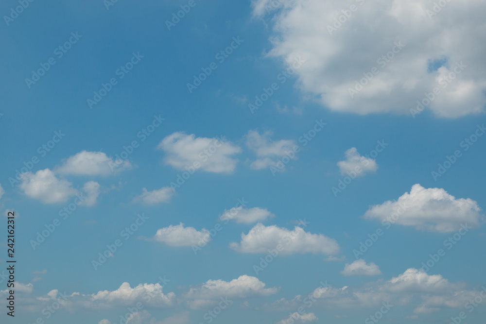 Fototapeta premium blue sky , cumulus fluffy clouds