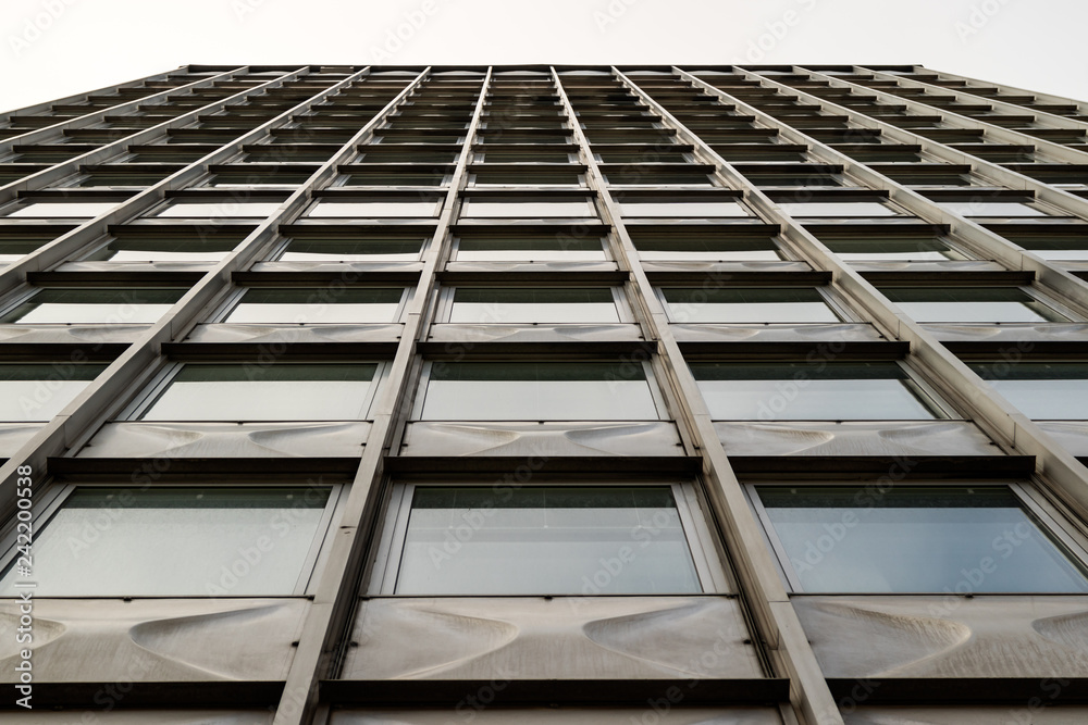 Obraz premium Look at the skyscraper from below