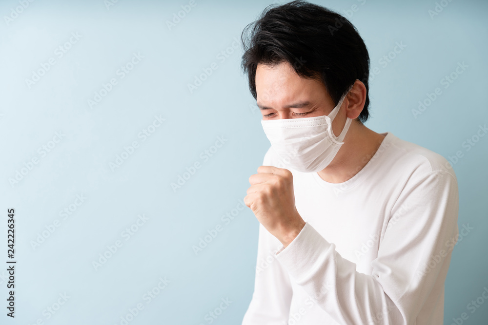 咳をする男性イメージ 咳をする男性イメージ