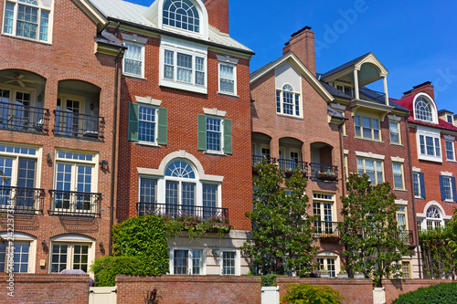 Photography Modern townhouses at Old Town Alexandria waterfront in Virginia, USA
