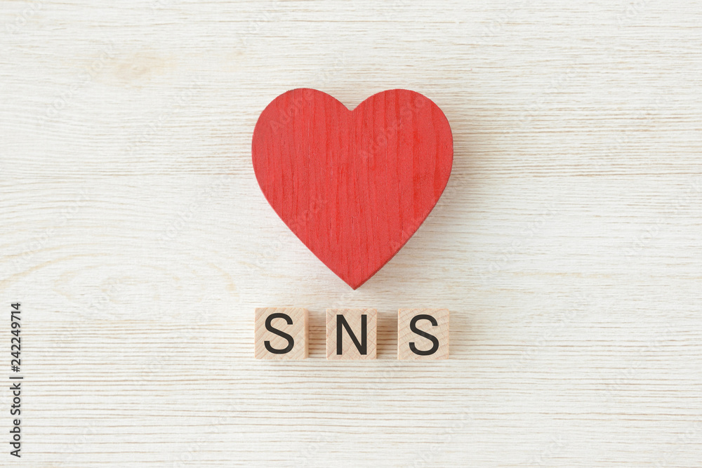 SNSとハートのオブジェ SNSとハートのオブジェ
