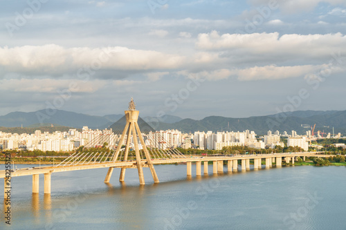 Wonderful view of Olympic Bridge over the Han River, Seoul