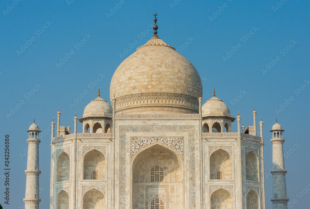 Obraz premium Agra, India - 27 December 2018 : Taj Mahal is a white marble mausoleum , Agra, Uttar Pradesh, India.