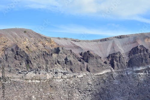 Obraz na plátně Horizontal view of edge and internal walls of Vesuvius volcano near Naples in Italy
