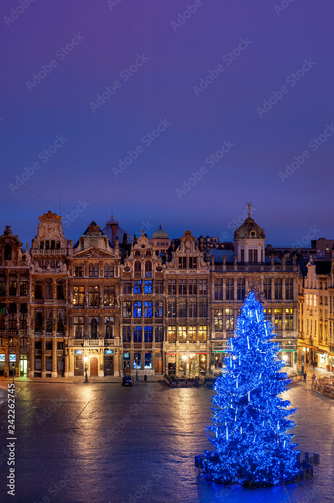 grand place 