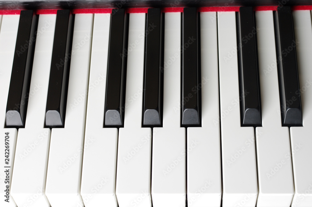 Naklejka premium Keyboard piano. Close-up