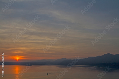 Sonnenuntergang am Gardasee © Hans und Christa Ede