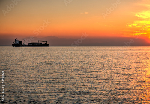 Thessaloniki twilight, Greece © mehdi33300