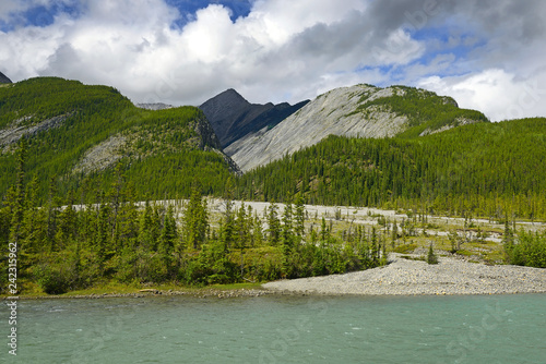 Fotografie Toad River Valley, Northern Rockies, Alaska Highway, British Columbia, Canada