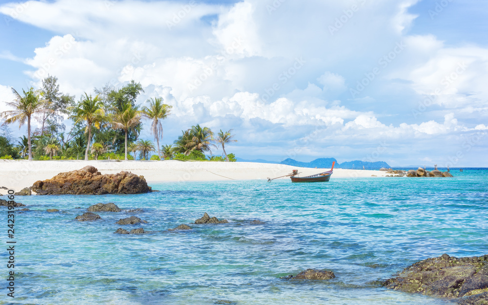 Obraz premium Azjatycki tropikalny plażowy raj w Tajlandia