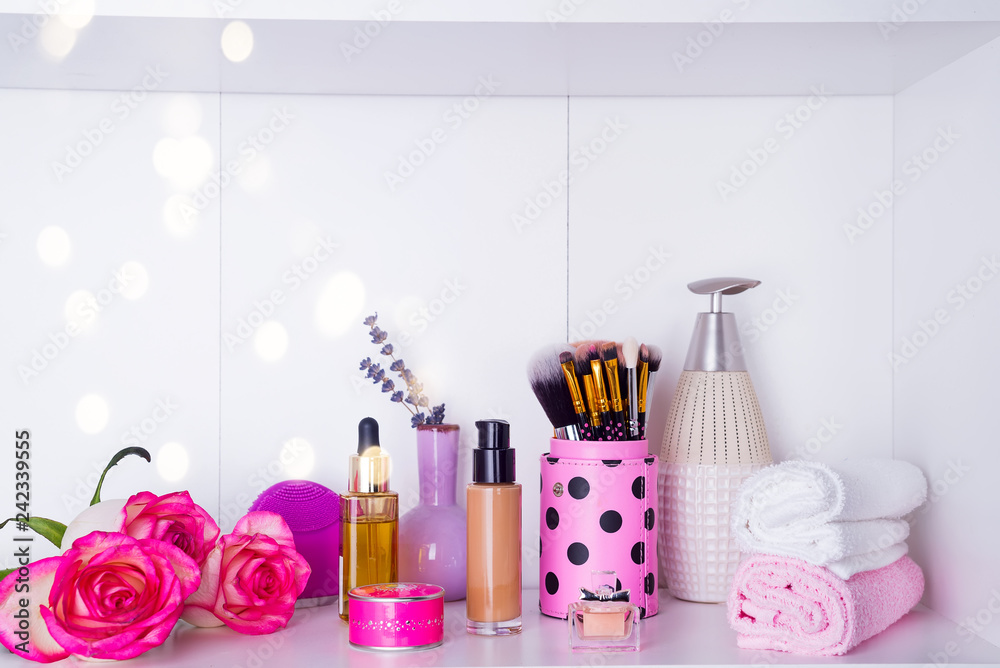 Spa settings with roses. Fresh roses and rose petals and various items used in spa treatments for romantic Valentines day Spa settings with roses. Fresh roses and rose petals and various items used in spa treatments for romantic Valentines day