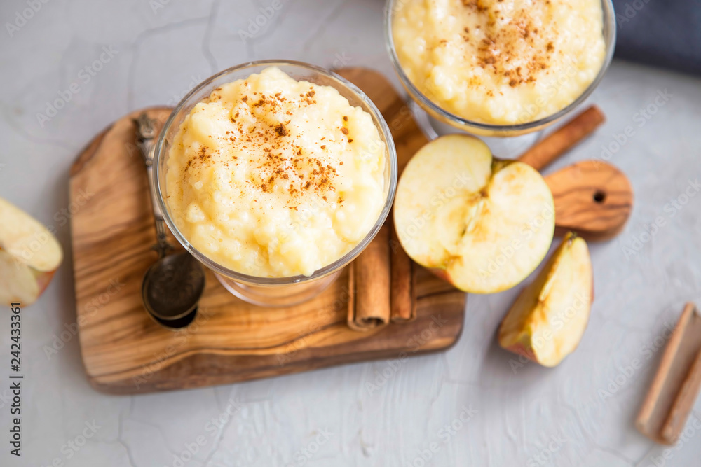 Rice milk desert with cinnamon and apples Rice milk desert with cinnamon and apples
