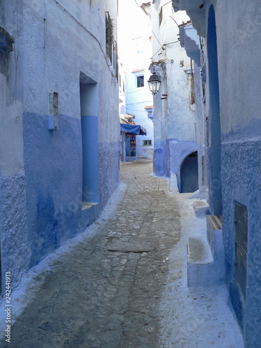 walking in blue 3 © JoseRamn