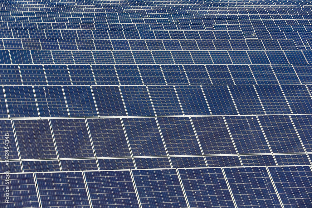 Solar photovoltaic panels and solar photovoltaic power generation systems Solar photovoltaic panels and solar photovoltaic power generation systems