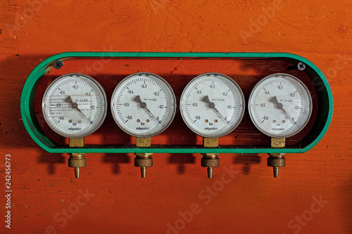 Manometers are the devices for gas pressure control
