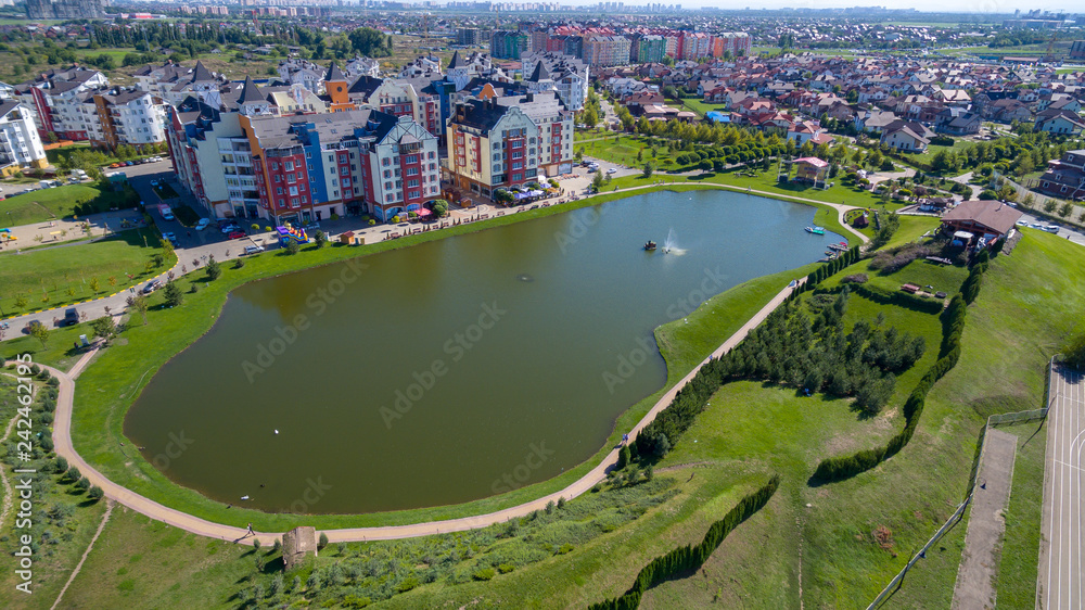 lake in the city
