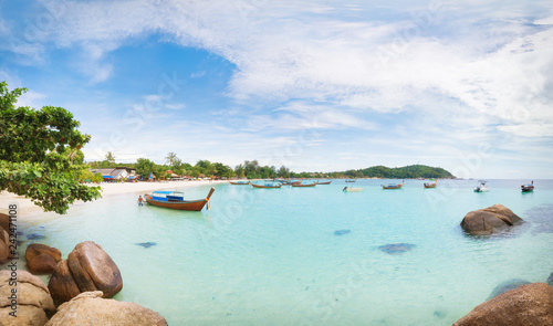 Fototapeta Naklejka Na Ścianę i Meble -  Panorama of asian paradise beach in Thailand