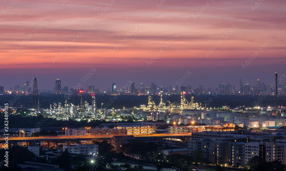 Fototapeta premium Refinery backdrop City