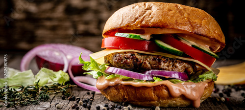 hamburger with bacon and ch...