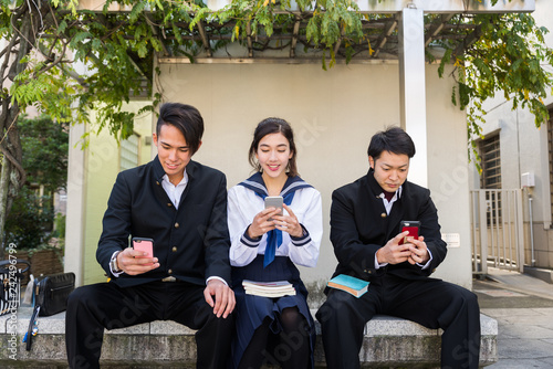 Canvas Print Japanese students meeting outdoors
