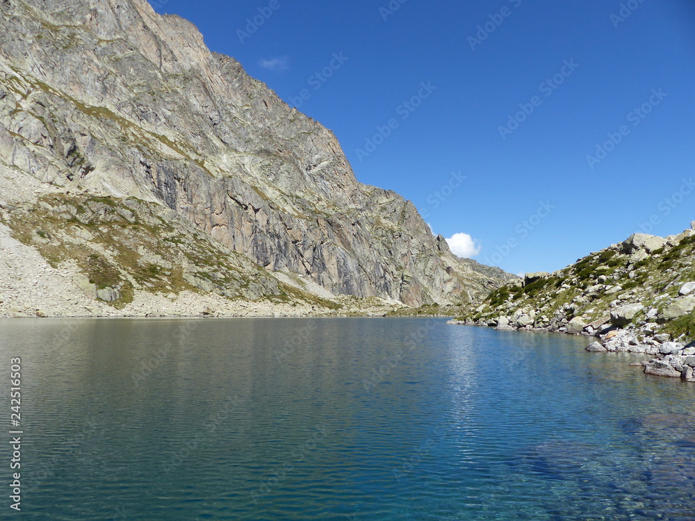 lac de Bactrabère Pyrénées lac de Bactrabère Pyrénées