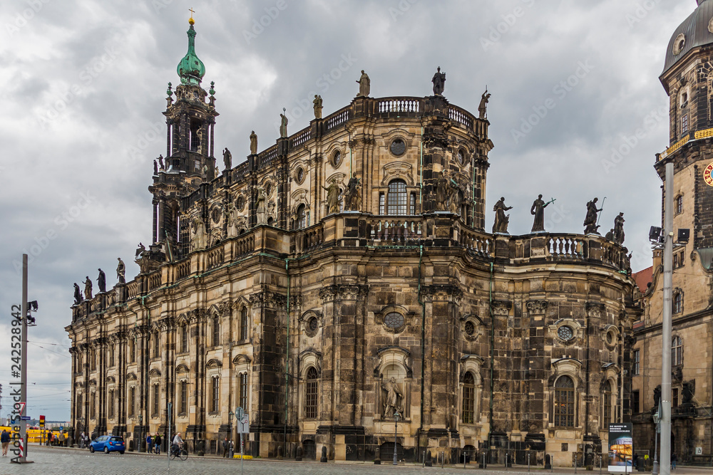 Dresden Hofkirche Seitenansicht