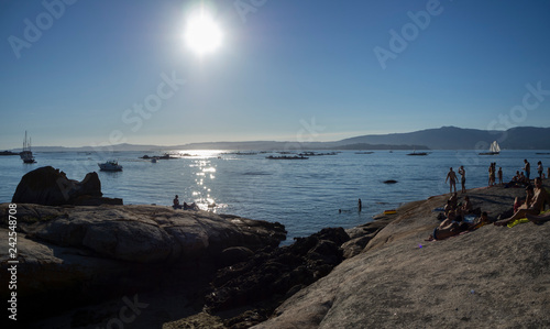 Bonito paisaje de costa en la Punta da Cova en la Illa de Arousa, Pontevedra, verano de 2018