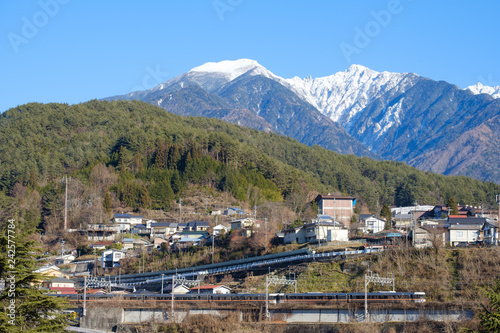 御岳山と上松町