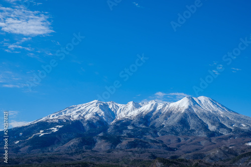 御岳山の冠雪 久藏峠からの眺め