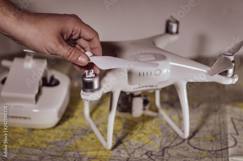 Removing drone propellers in office