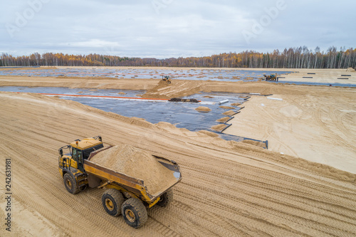 the construction of the landfill and installation of geomembrane photo