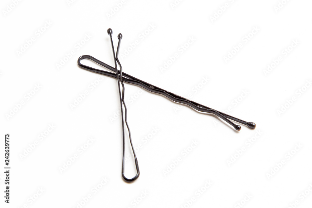 Pins invisible on a white background Pins invisible on a white background