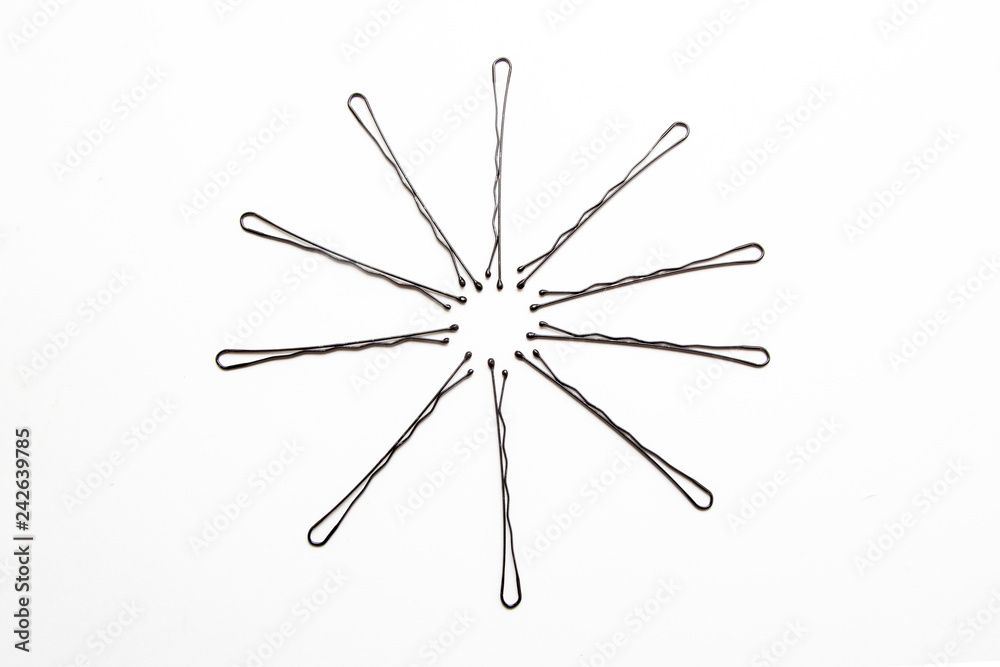 Pins invisible on a white background Pins invisible on a white background