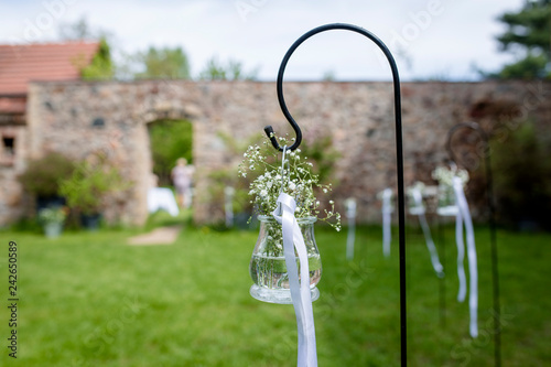 Hochzeitsdekoration, Blume im Glas hängend