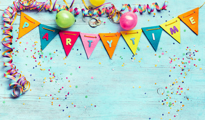 Partytime panorama banner with streamers