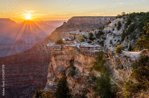 Grand Canyon, Mather Point at sunrise