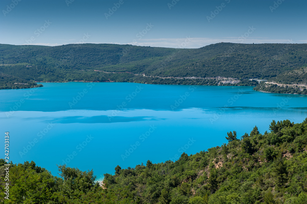 Stausee Lac de Sainte-Croix in Südfrankreich