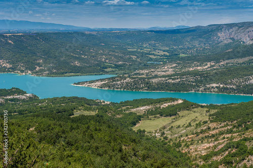 Stausee Lac de Sainte-Croix in Südfrankreich