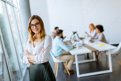 Elegant businesswoman stand...