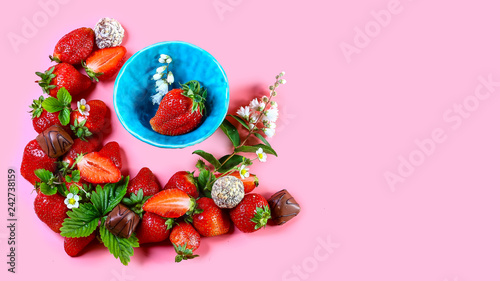 Frame from strawberry isolated on pink background. Copy space. Top view, High resolution product © Надія Коваль