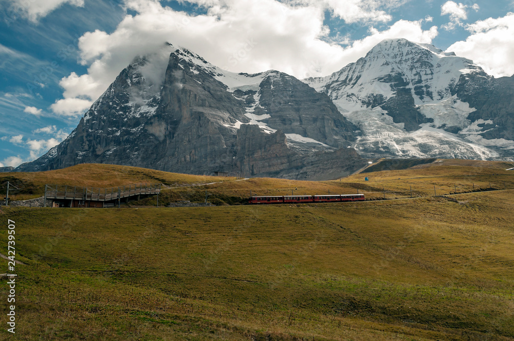 Fototapeta premium Murren mountains in Switzerland on a cloudy day
