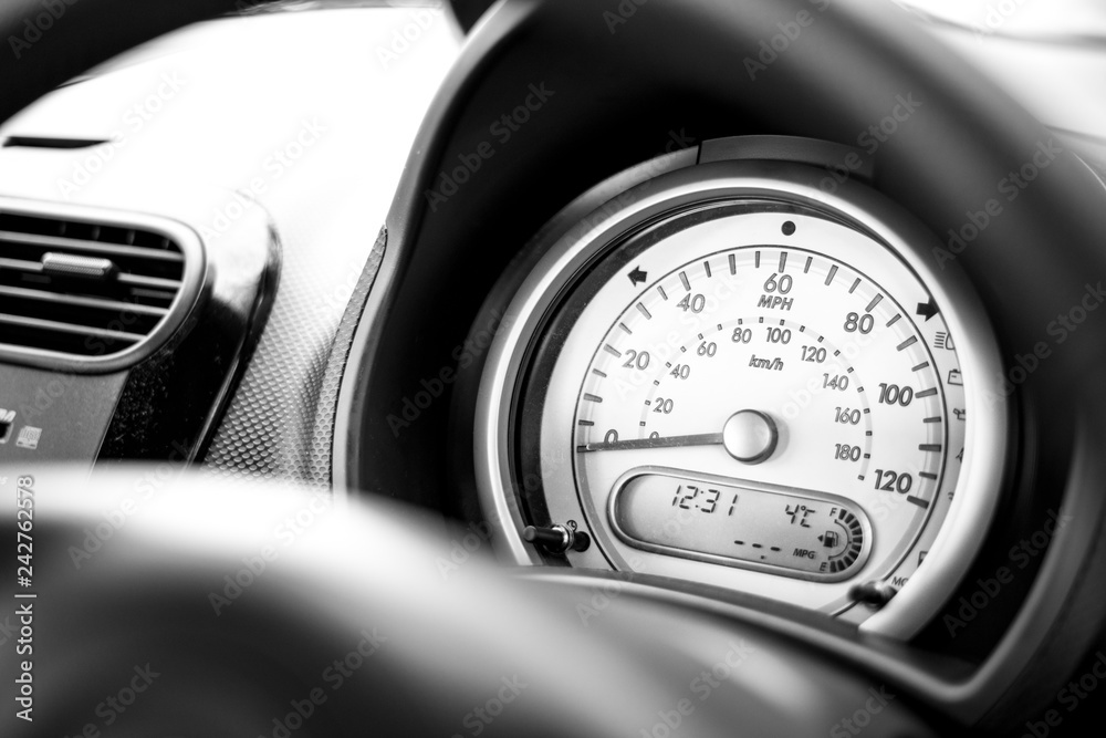 Vehicle dashboard gauge speedometer speed in mph Stock Photo