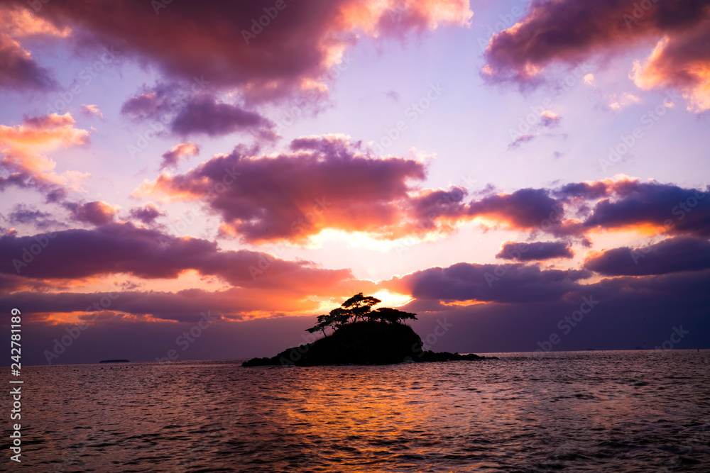 변산반도 솔섬의 해너미 변산반도 솔섬의 해너미